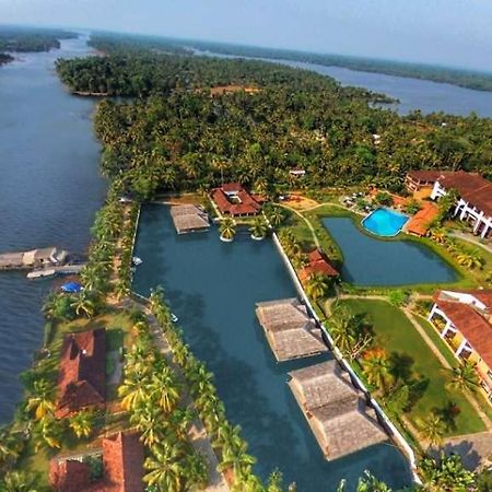 Plumeria Lake Resort & Spa Vayalār Extérieur photo