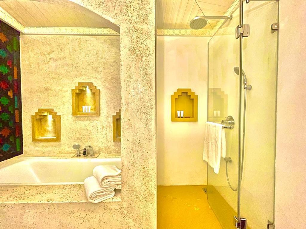 Plumeria Lake Resort & Spa Vayalār Extérieur photo