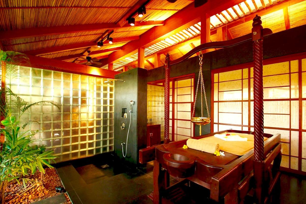Plumeria Lake Resort & Spa Vayalār Extérieur photo