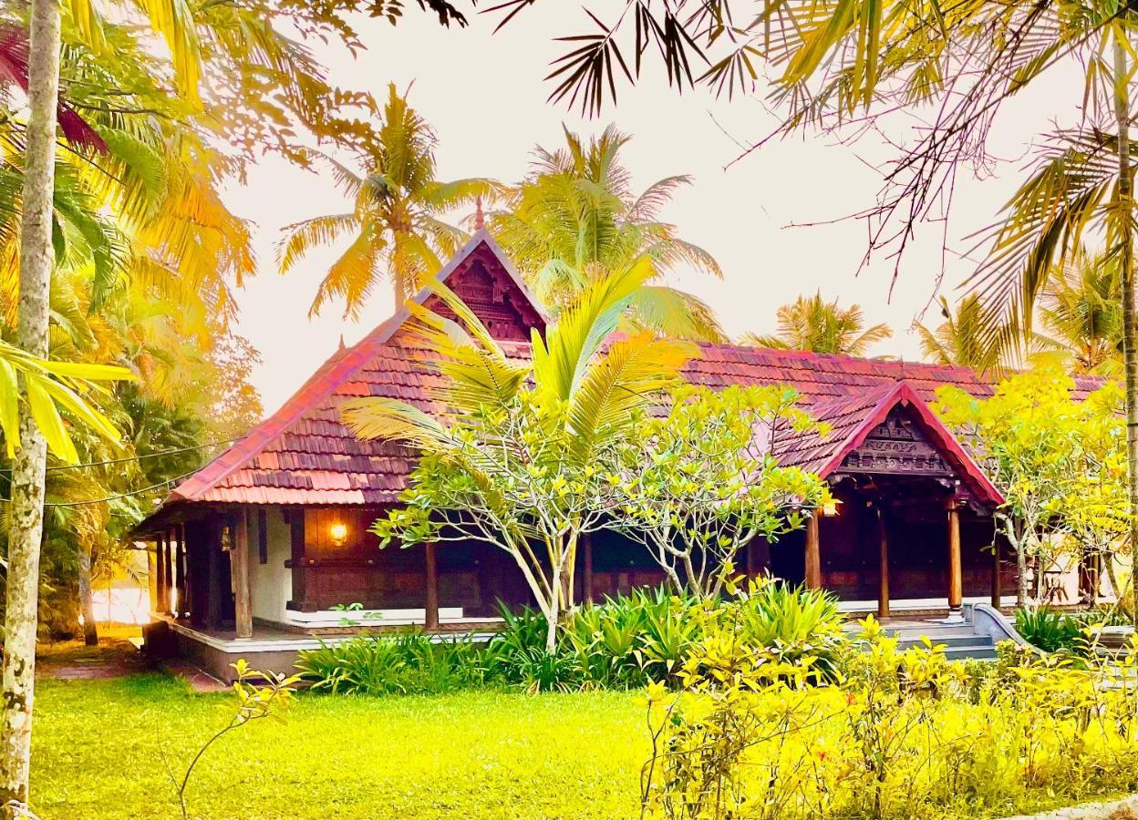 Plumeria Lake Resort & Spa Vayalār Extérieur photo