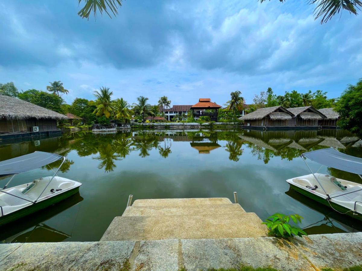 Plumeria Lake Resort & Spa Vayalār Extérieur photo
